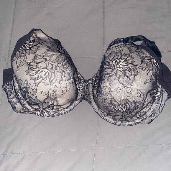 Bali Other - Women’s black and cream lace bra 34D